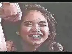 VÚ - trẻ châu Á có h ...