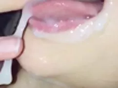 Tóc vàng, lớn mình p ...
