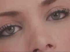 Trẻ sinh viên năm th ...
